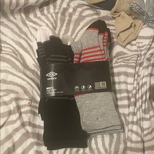 Umbro Men's Casual Crew Socks - Black, Gray, and Red Stripes